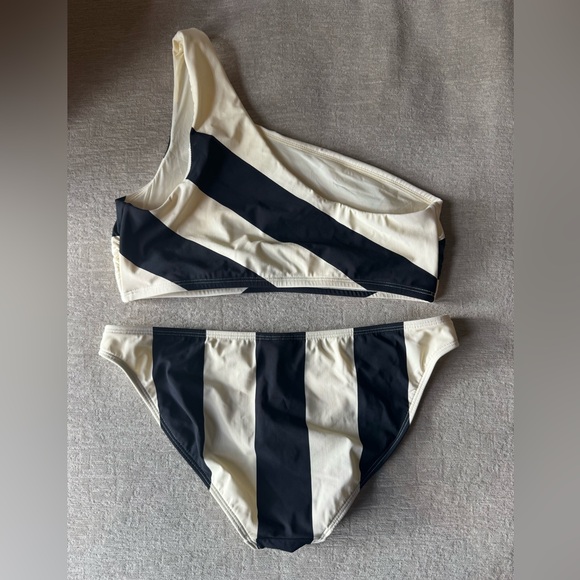 Tory Burch One-Shoulder Stripe Bikini Set — Black & Cream — Top L / Bottom M - Picture 4 of 6